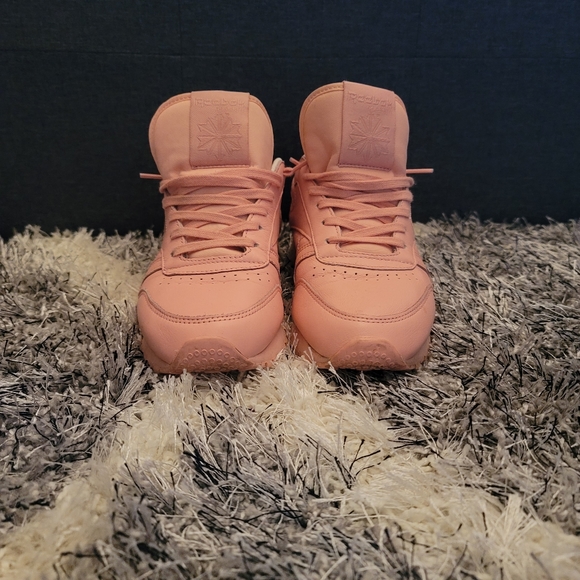 Reebok
Classic Leather Sneaker - Picture 7 of 10